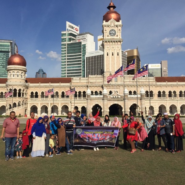 Guru Sekolah Namira Laksanakan Field Trip ke Malaysia