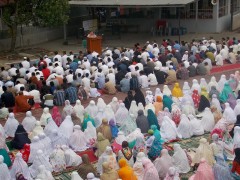 Sekolah Namira Gelar Sholat Idul Adha di Lapangan Sekolah